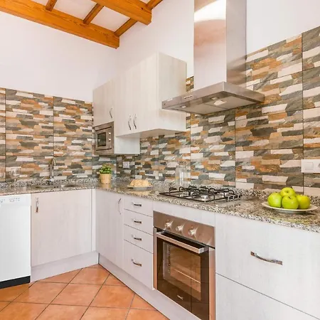 Villa De La Luz By *